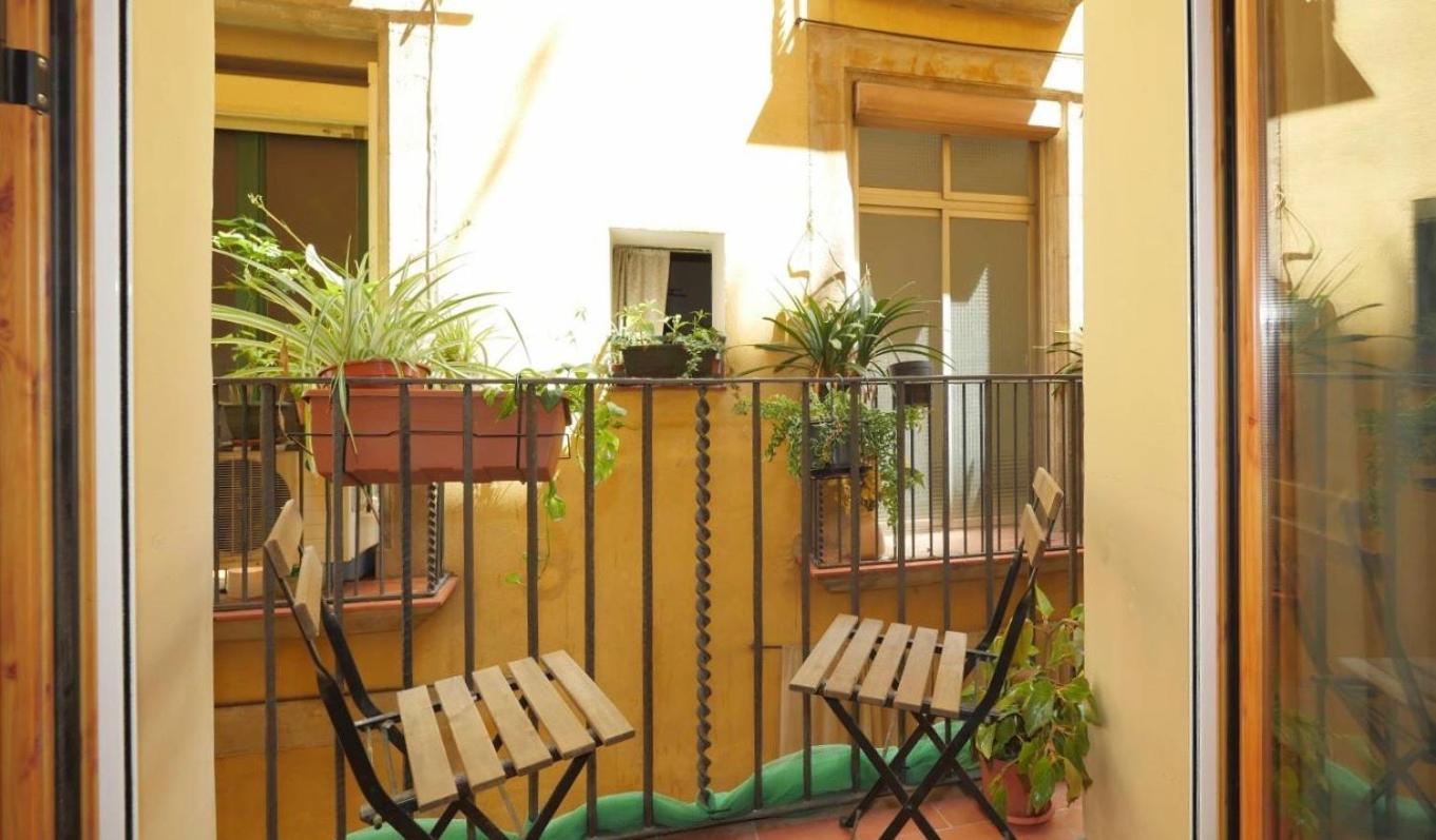 Oasis Apartments & Studios Old Town Center Βαρκελώνη Εξωτερικό φωτογραφία
