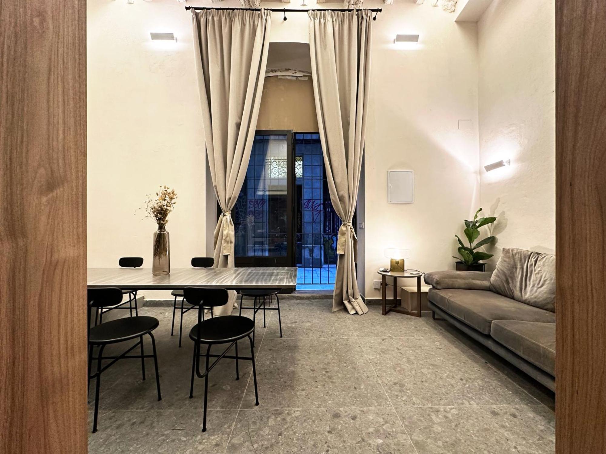 Oasis Apartments & Studios Old Town Center Βαρκελώνη Εξωτερικό φωτογραφία