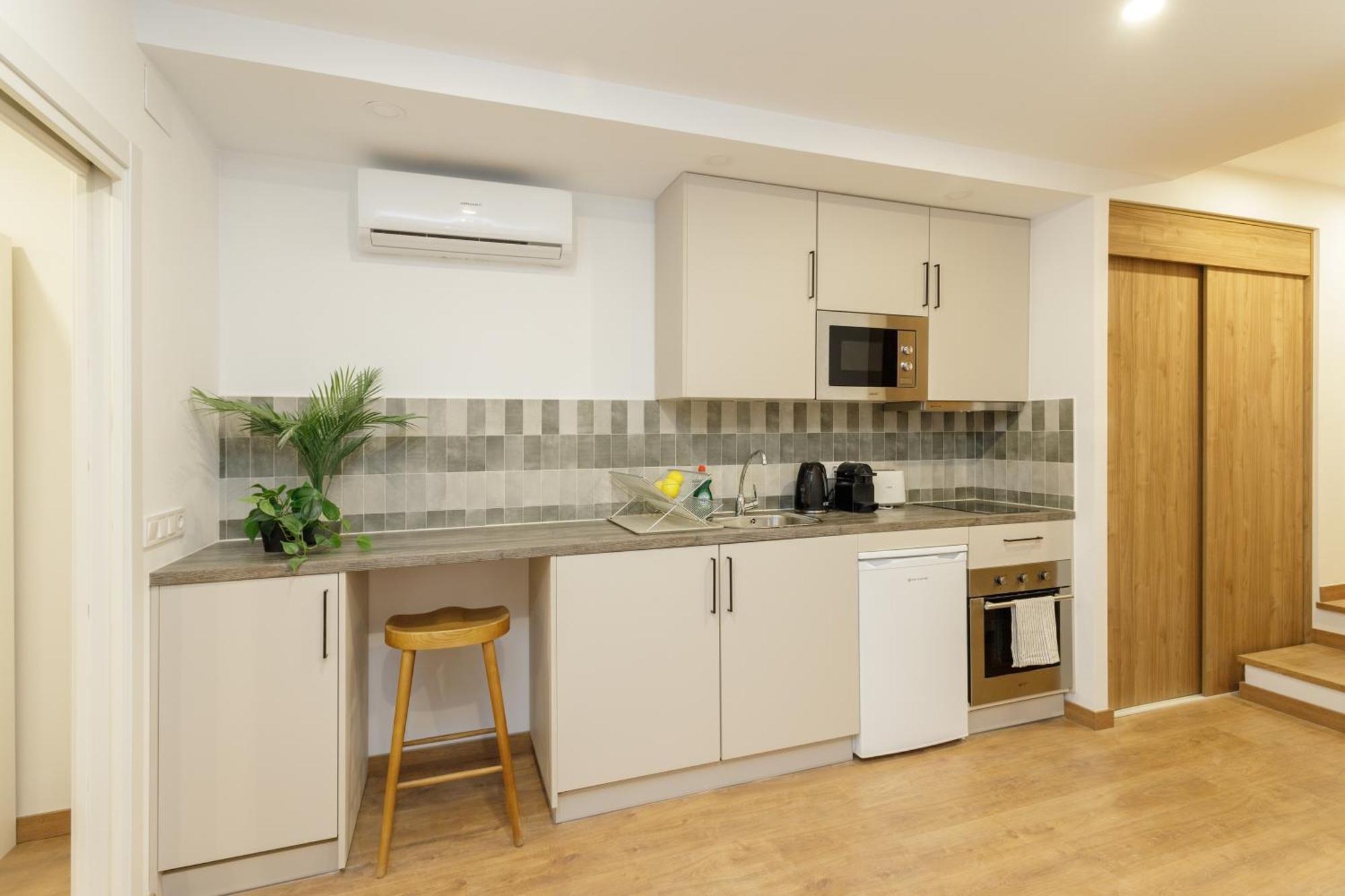 Oasis Apartments & Studios Old Town Center Βαρκελώνη Εξωτερικό φωτογραφία